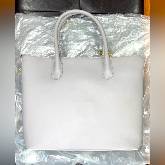 JOY & IMAN Fashionably Functional Leather Pop Tote (BRAND NEW) - Picture 3 of 15